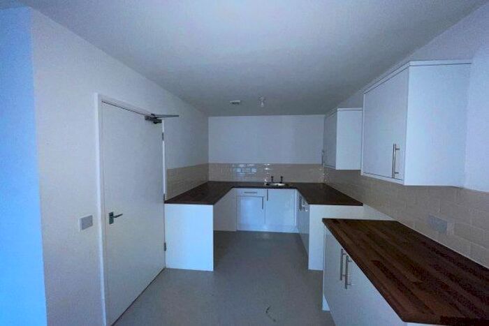 1 Bedroom Flat To Rent In Bath Road, Wolverhampton, WV3