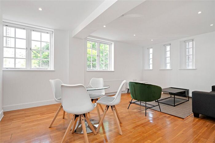 1 Bedroom Apartment To Rent In St Mark's Apartments, City Road, London, EC1V