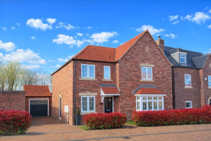 4 Bedroom Detached House For Sale In Wetherby ~ Ezart Avenue, LS22