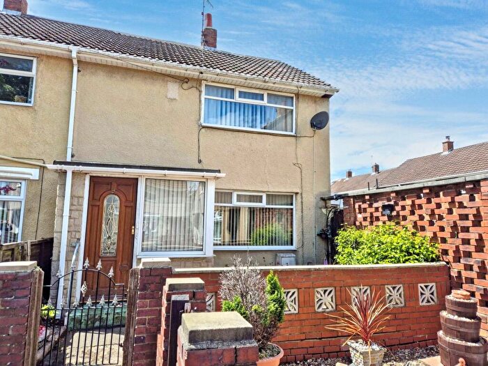 2 Bedroom End Of Terrace House For Sale In Rydal, Gateshead, Tyne And Wear, NE10