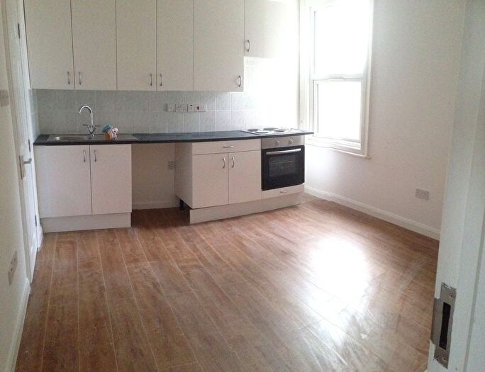 Studio To Rent In Lady Margaret Road, Southall, UB1