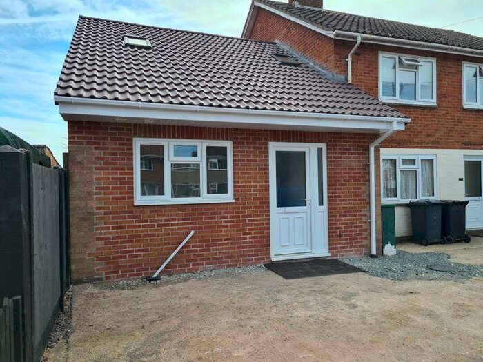 1 Bedroom House To Rent In Barbridge Road, Bulkington, CV12