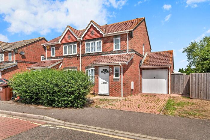 3 Bedroom Semi-Detached House To Rent In Wanderer Drive, Barking, IG11