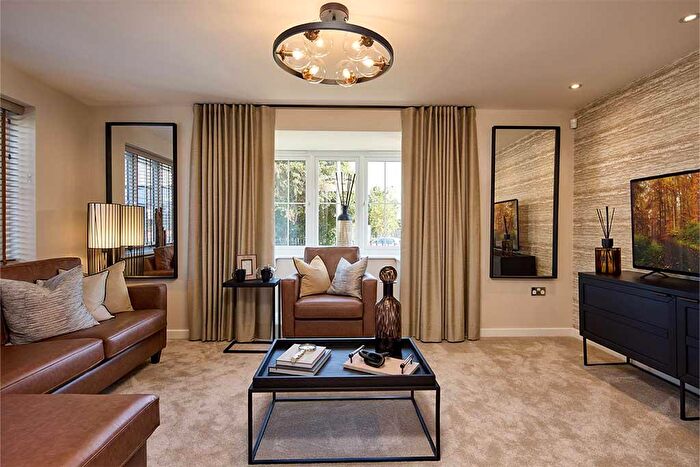 4 Bedroom Detached House For Sale In Arnold Lane, Gedling, Nottingham, NG4
