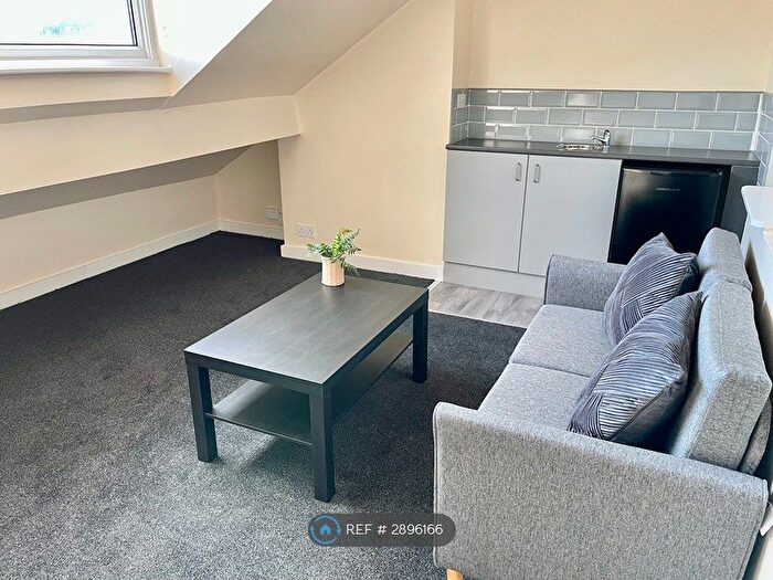 Studio To Rent In Whitehall Road, Leeds, LS12