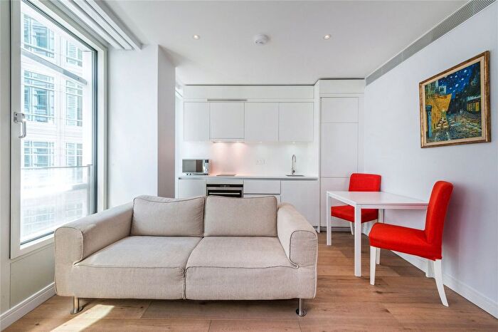 1 Bedroom Flat For Sale In Central St. Giles Piazza, Covent Garden, WC2H