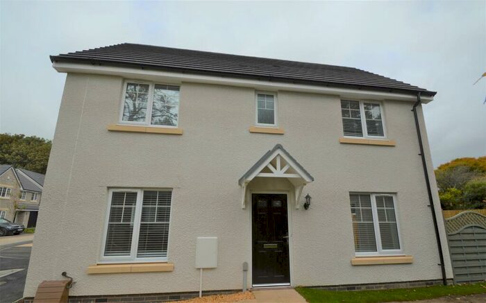 3 Bedroom Detached House To Rent In Llys Penfro, The Grange, Porthcawl, CF36