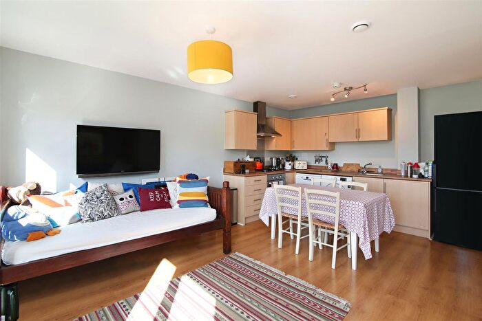 1 Bedroom Flat To Rent In Recovery Street, Tooting, Tooting, SW17