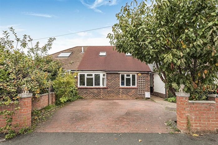 4 Bedroom Semi-Detached House For Sale In Wingfield Road, Kingston Upon Thames, KT2