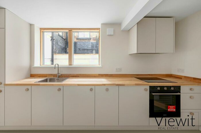 2 Bedroom Flat To Rent In Westgate Street, London, E8