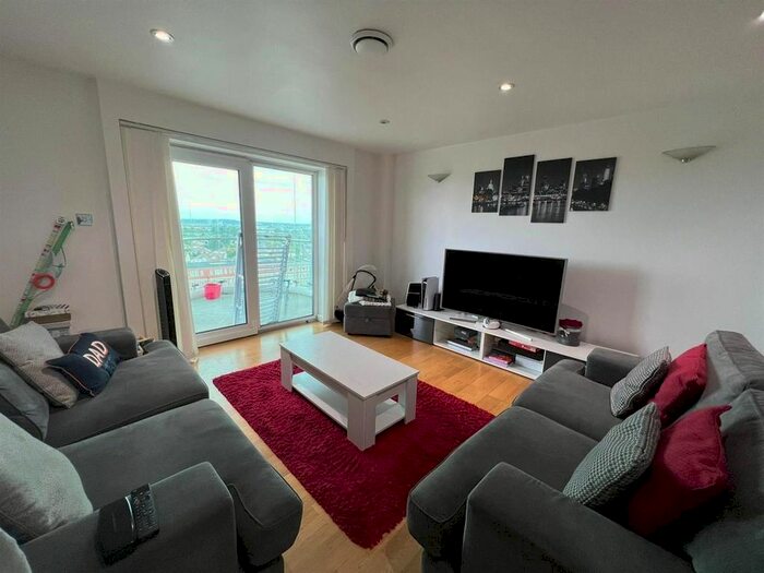 2 Bedroom Flat To Rent In Tower Point, Sydney Road, Enfield, EN2