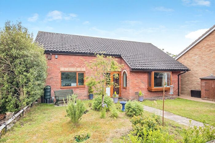 2 Bedroom Detached Bungalow For Sale In Sorrell Walk, Martlesham Heath, Ipswich, IP5