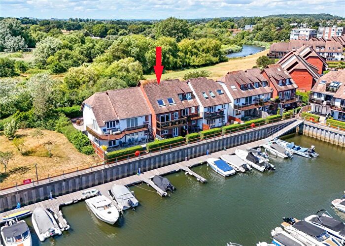 3 Bedroom House For Sale In The Meridians, Christchurch, Dorset, BH23