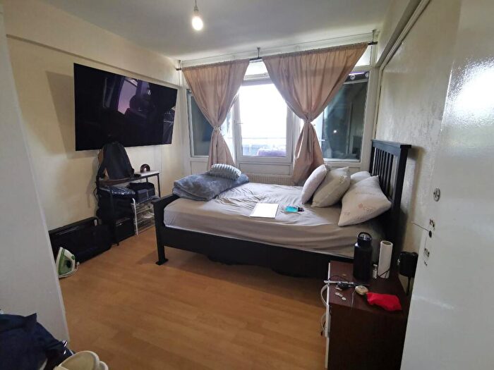 3 Bedroom Apartment To Rent In Prescott House, Hillingdon Street, Oval, SE17