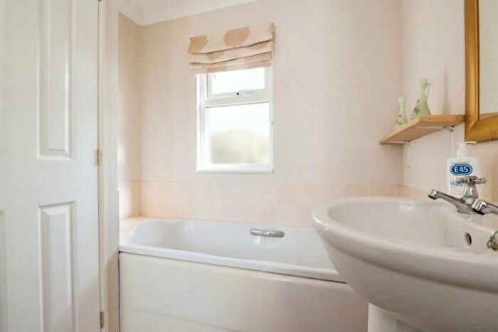 1 Bedroom Mobile/park Home To Rent In Canada Road, West Wellow, Romsey, SO51