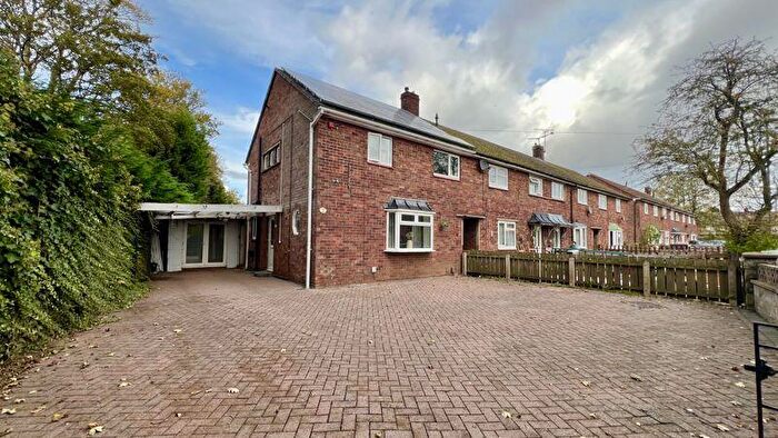 3 Bedroom End Of Terrace House For Sale In Ulceby Road, Scunthorpe, DN17