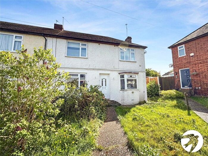 1 Bedroom Flat To Rent In Hawthorn Road, Rochester, ME2