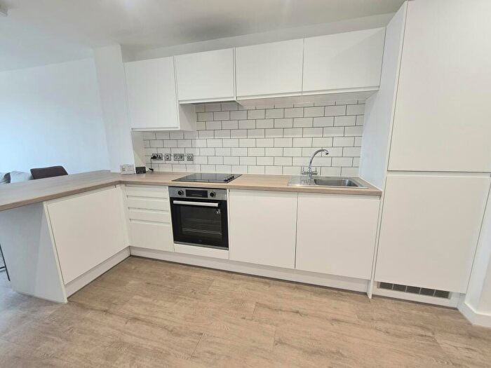 1 Bedroom Apartment To Rent In Cow Green, Halifax, HX1