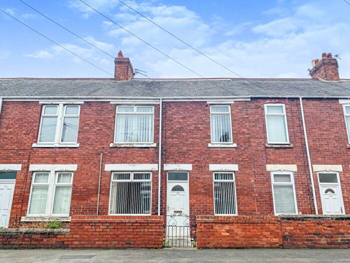 2 Bedroom Flat To Rent In Victoria Terrace, Bedlington, Northumberland, NE22
