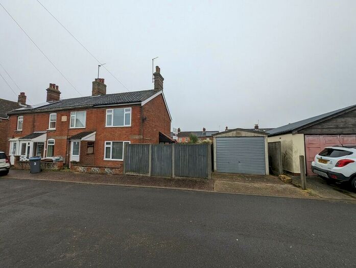 3 Bedroom End Of Terrace House To Rent In Orchard Road, Leiston, IP16