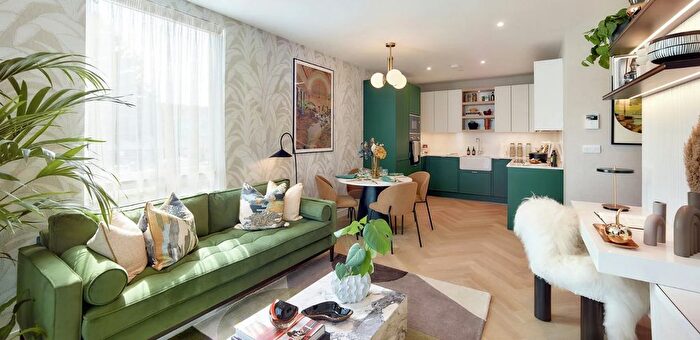 2 Bedroom Flat For Sale In Silkstream, Bower House, NW9