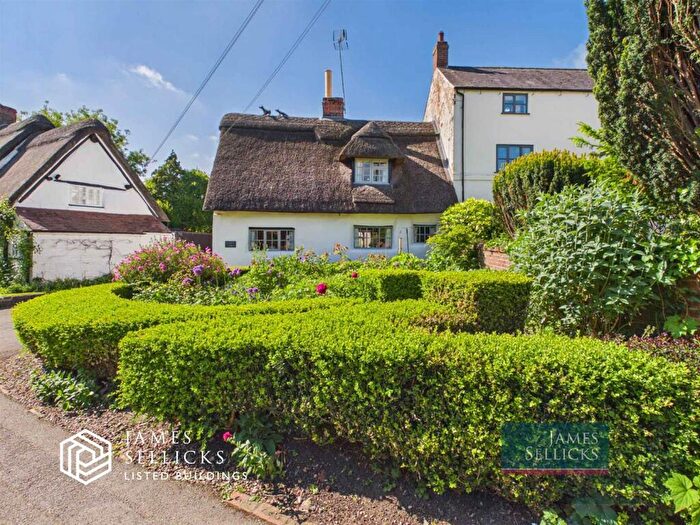 2 Bedroom Cottage For Sale In High Street, Clipston, Market Harborough, LE16