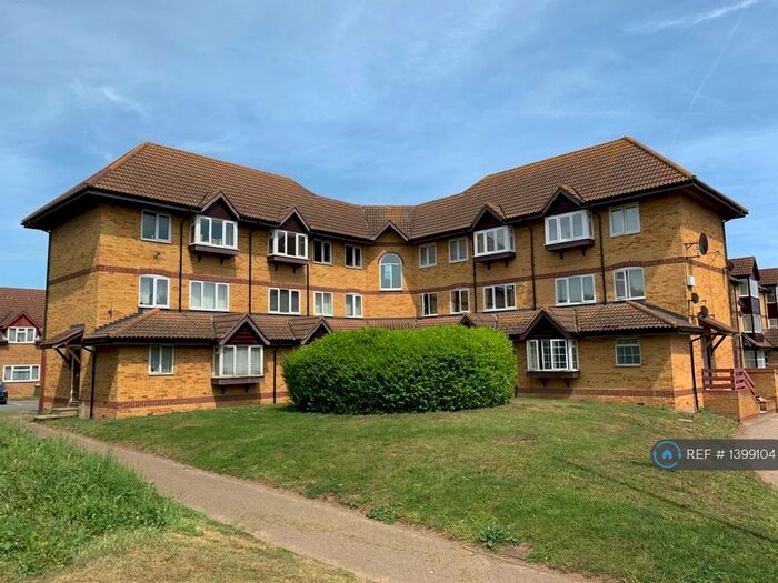 2 Bedroom Flat To Rent In Frobisher Road, Erith, DA8