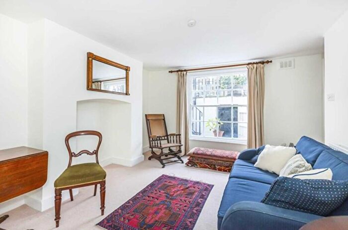 Studio To Rent In Stonefield Street, Barnsbury, N1