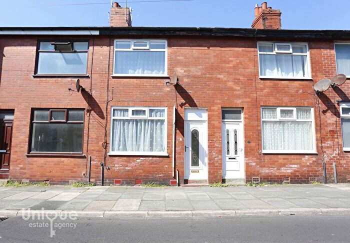 2 Bedroom Terraced House For Sale In Fairfield Road, Blackpool, FY1