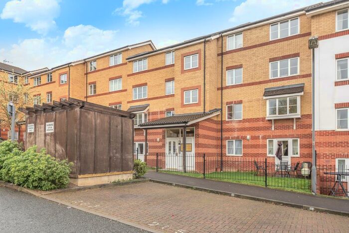 1 Bedroom Apartment To Rent In Princes Gate, High Wycombe, HP13