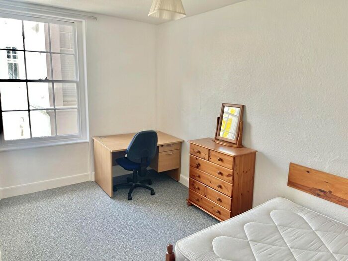 4 Bedroom Terraced House To Rent In St Davids Hill, Exeter, EX4