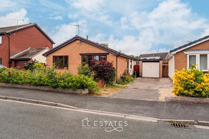 3 Bedroom Bungalow For Sale In , Rhodfa Anwyl, Rhuddlan, LL18