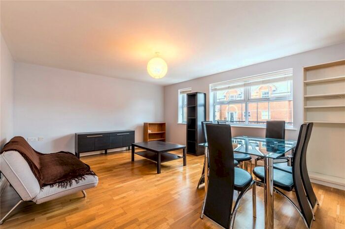 2 Bedroom Apartment To Rent In Besant Place, East Dulwich, London, SE22