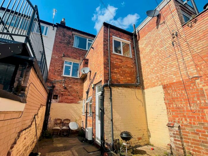 2 Bedroom Flat To Rent In Marshall Street, Sherwood, Nottingham, NG5