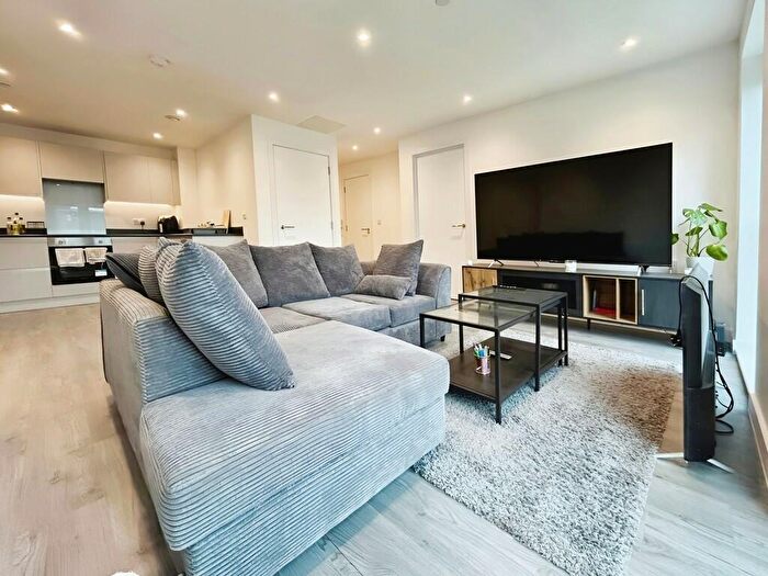 2 Bedroom Apartment To Rent In Alexandra Park, Burley Road, LS4