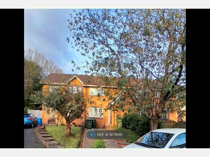 2 Bedroom Terraced House To Rent In Magpie Lane, Oldham, OL4