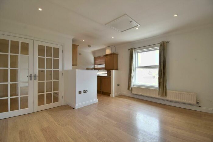 1 Bedroom Flat To Rent In High Street, Stevenage, SG1