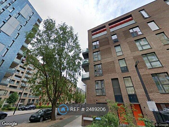 2 Bedroom Flat To Rent In Des Barres Court, London, SE10