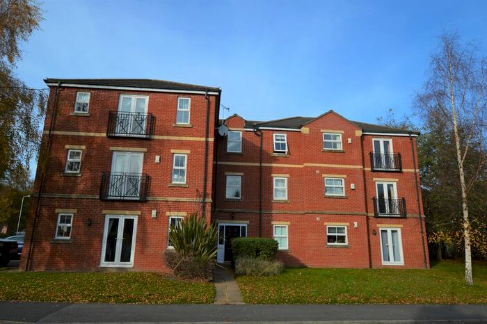 2 Bedroom Flat To Rent In Woodlea Lane, Leeds, LS6