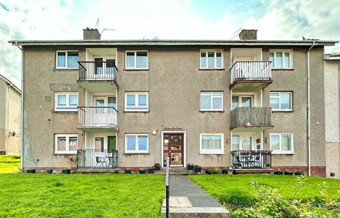 2 Bedroom Flat To Rent In Geddes Hill, Calderwood, East Kilbride, G74