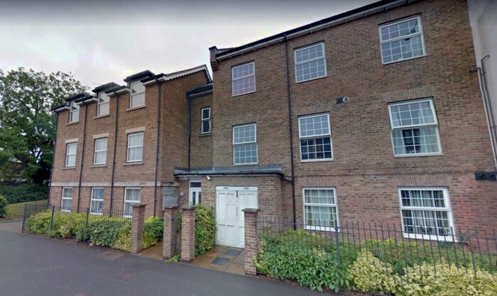 2 Bedroom Flat To Rent In Church Street, Dunstable, LU5