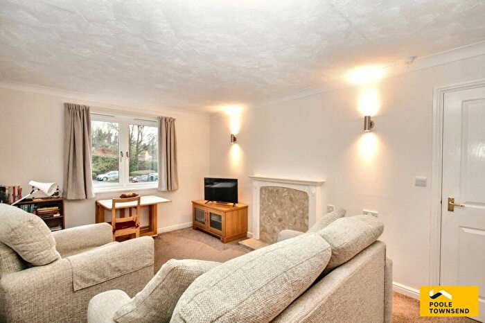 1 Bedroom Flat For Sale In Hampsfell Road, Grange-over-Sands, LA11