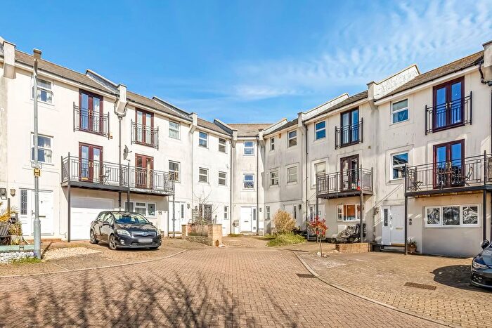 3 Bedroom Mews For Sale In Southdown Mews, Freshfield Road, Brighton, BN2