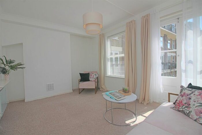 2 Bedroom Flat To Rent In Milk Yard, London, E1W