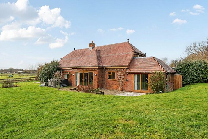 6 Bedroom Detached House To Rent In Foxes Lane, West Wellow, Romsey, Hampshire, SO51