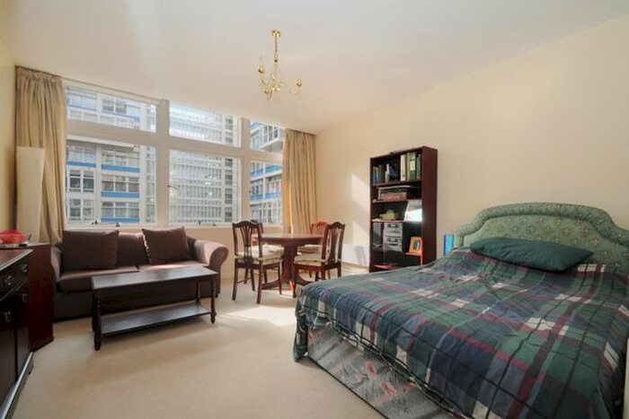 Studio To Rent In Metro Central Heights, Newington Causeway, London, SE1