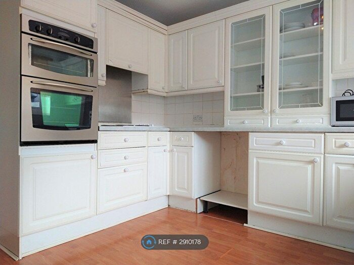 4 Bedroom Semi Detached House To Rent In Glenroy Avenue, Bristol, BS15