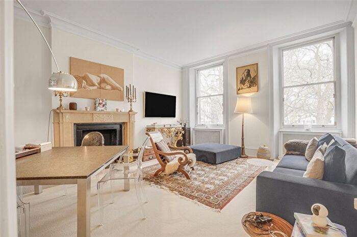 2 Bedroom Flat To Rent In Ennismore Gardens, London, SW7