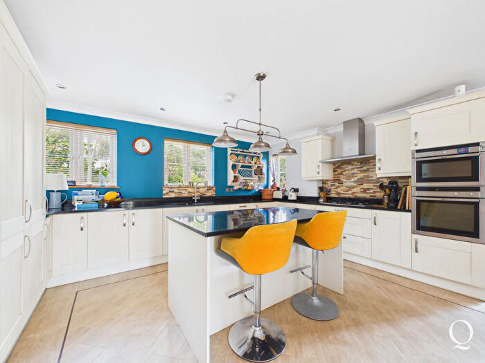 6 Bedroom Detached House For Sale In High Park Road, Broadstone, BH18 - Photo 10