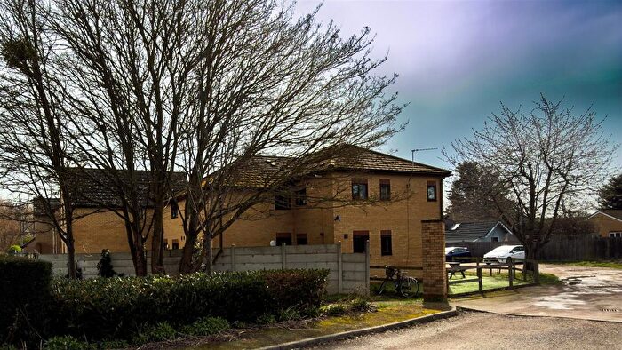 2 Bedroom Flat To Rent In Franks Lane, Chesterton, Cambridge, CB4